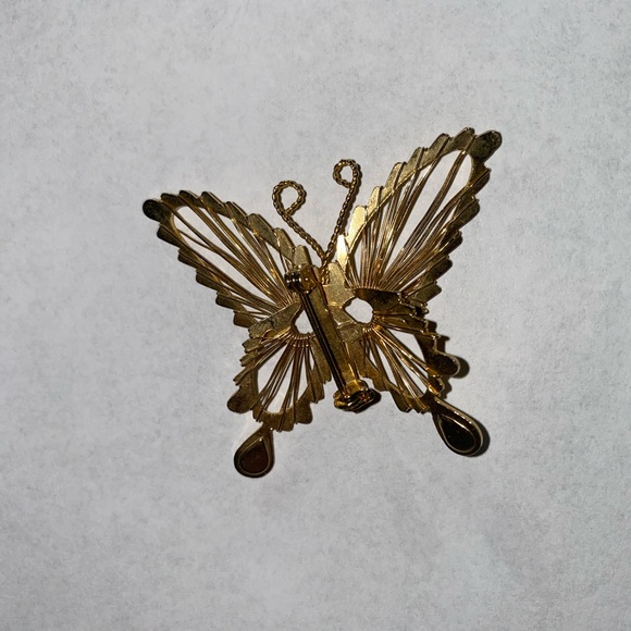 Vintage gold butterfly brooch - Picture 4 of 6